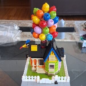 ENJBRICK BALLOON HOUSE
